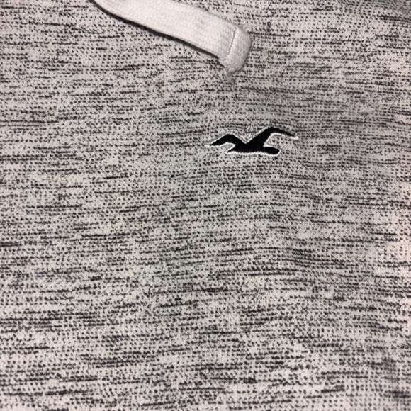 Hollister Light Gray Men's Hoodie - Picture 4 of 4